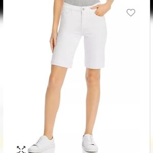 NWT $75 JEN 7 by 7 For All Mankind Bermuda Shorts in Color White Size 6
